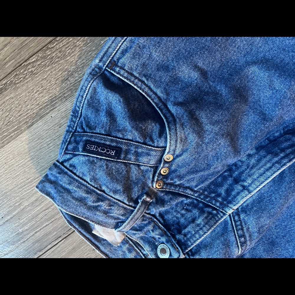 Vintage Bareback Rockies Size 29-9 vintage sizing so they fit smaller